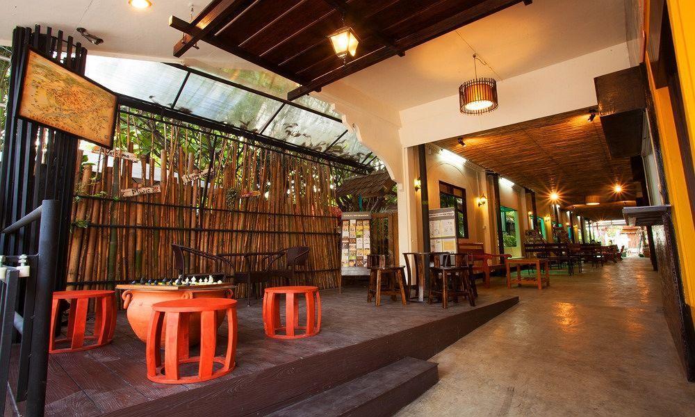 Hotel Baan Lanna At Prasingh Chiang Mai