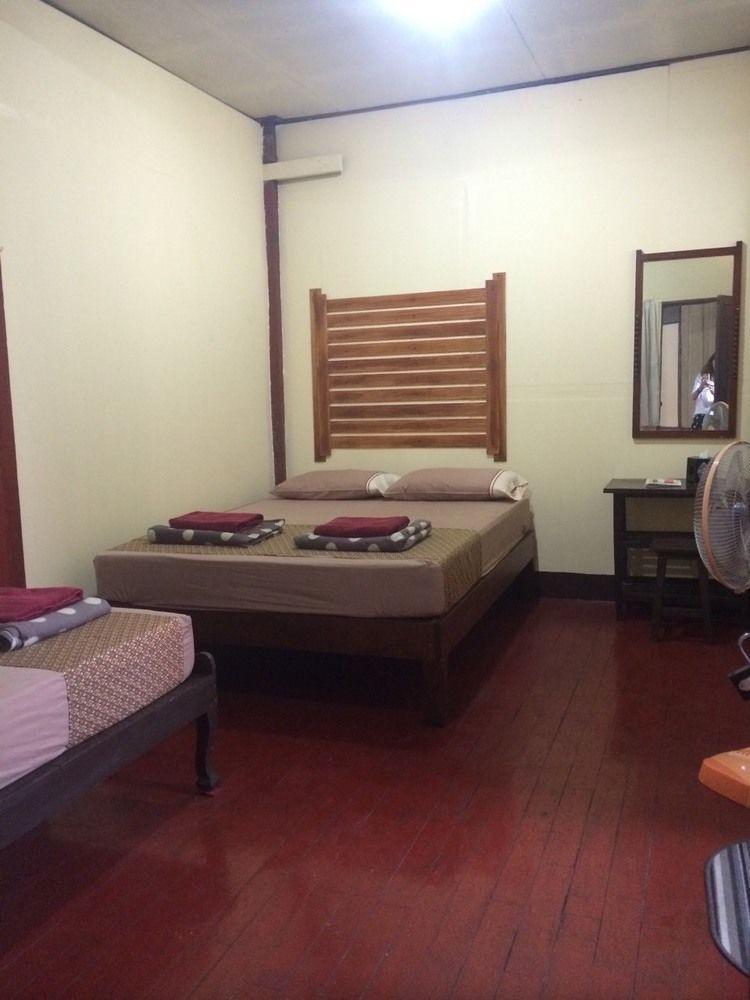 Hotel Baan Lanna At Prasingh 2*